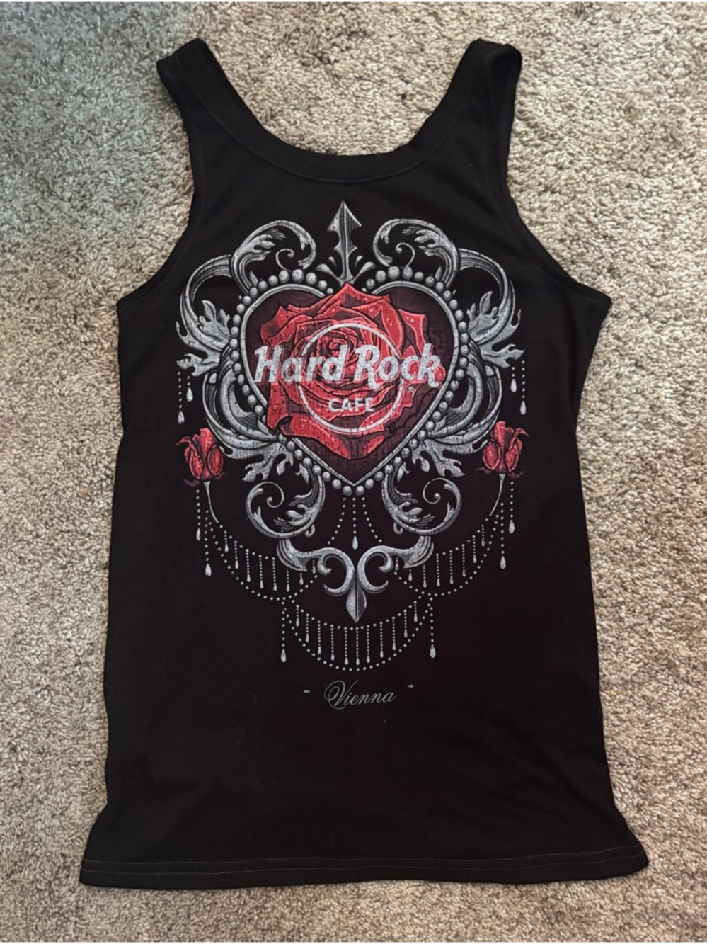 2000s Y2K Hard Rock Cafe Vienna Black Tank with Red Rose Heart Graphic